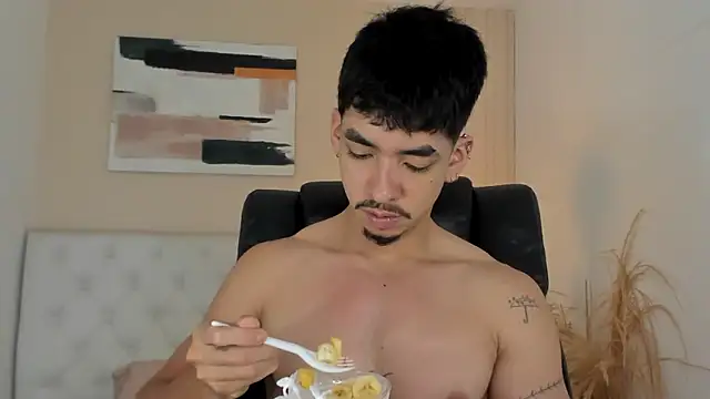 ISAAC CRYSTON online show from February 2, 9:35 pm