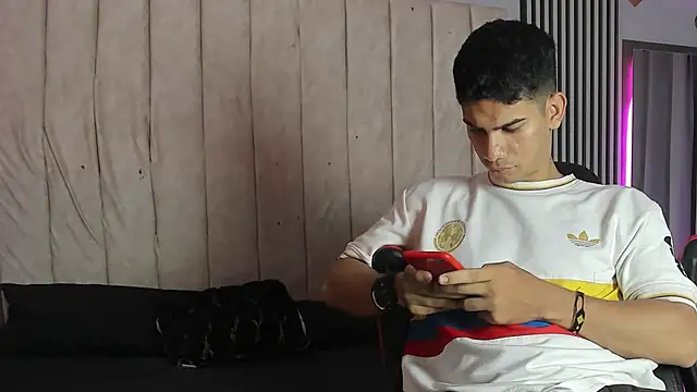 ANDRES STUD online show from November 6, 4:24 am