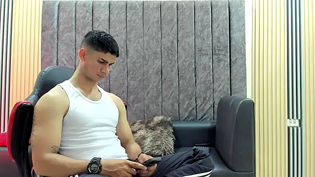 ANDRES STUD online show from February 6, 3:33 am