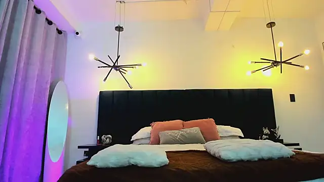 nattashaa7 online show from March 18, 11:30 am