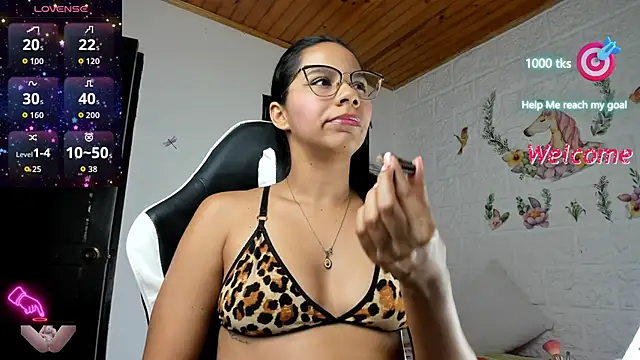 alisson hoffman05 online show from November 28, 11:29 pm