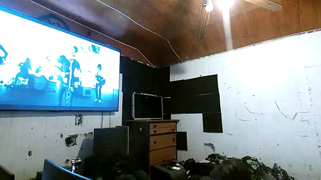 nuttyking2022 online show from November 4, 6:23 am