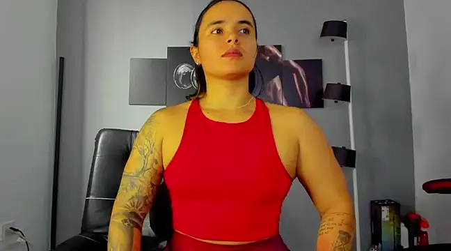 karlyjons12 online show from February 19, 6:21 pm