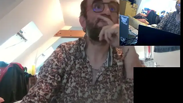 Snapshot of Mastersanges chatting on October 7, 4:37 pm Mastersanges online show from October 7, 4:37 pm