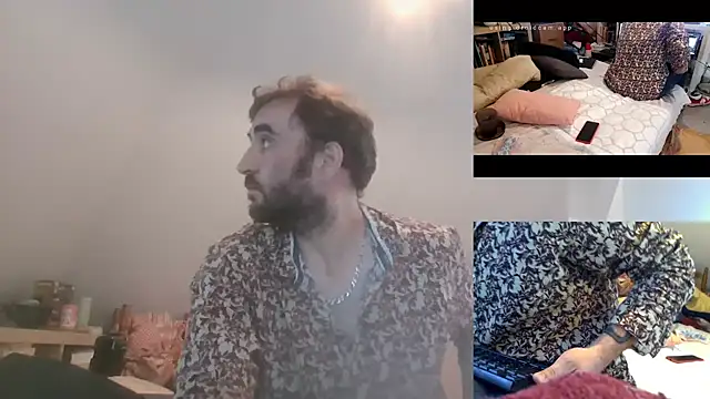 Snapshot of Mastersanges chatting on October 13, 2:50 pm Mastersanges online show from October 13, 2:50 pm