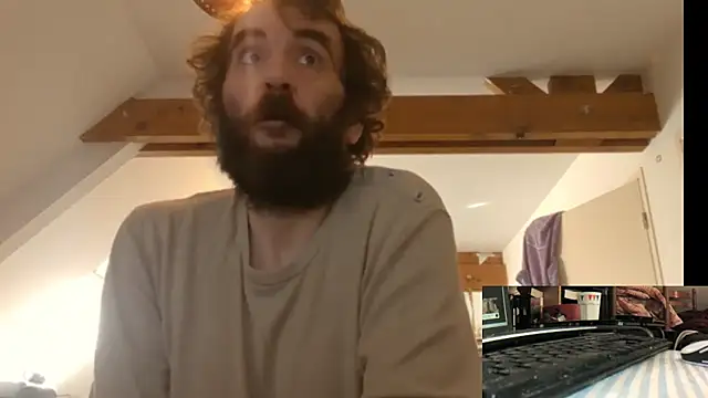 Snapshot of Mastersanges chatting on February 16, 11:39 am Mastersanges online show from February 16, 11:39 am