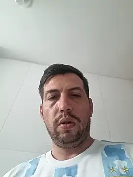 reyarturs13 online show from February 14, 6:29 pm