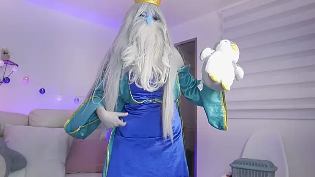 Neekito  online show from October 31, 8:43 pm