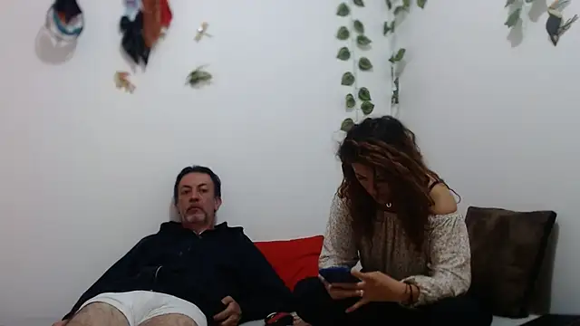 jeans and emma online show from March 6, 12:21 am