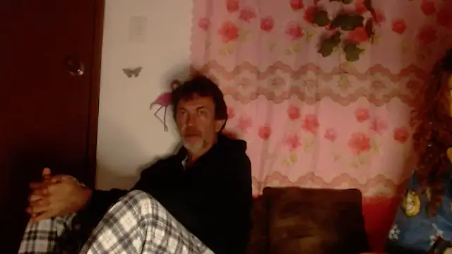 jeans and emma online show from March 14, 4:43 am