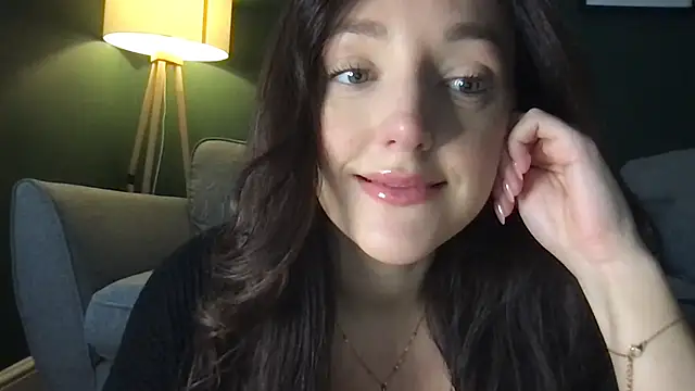 laceyjames24 online show from November 26, 9:43 am