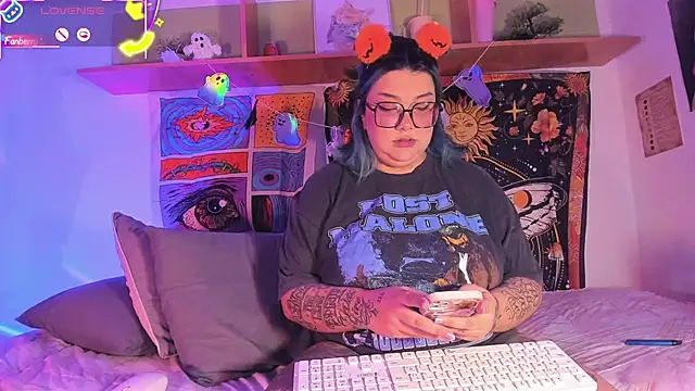 Snapshot of Banana_squirt chatting on October 17, 8:22 pm Banana squirt online show from October 17, 8:22 pm