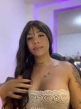 tinalove7 online show from May 1, 2:05 am