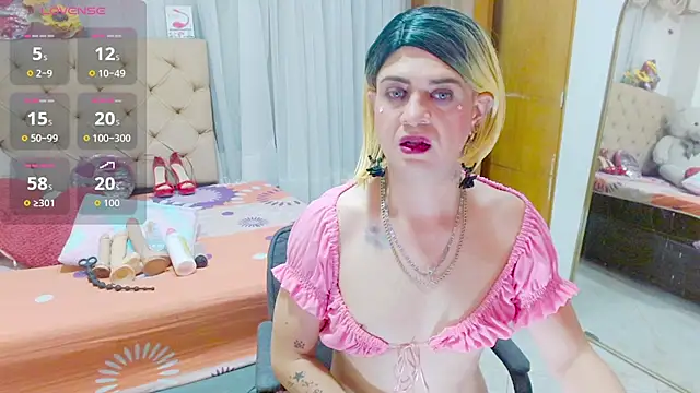 Dolldirtyxxx online show from October 23, 8:40 pm