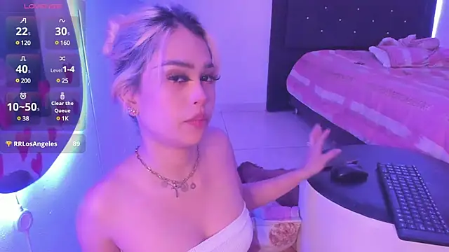  Charlottequeen online show from February 20, 4:18 am