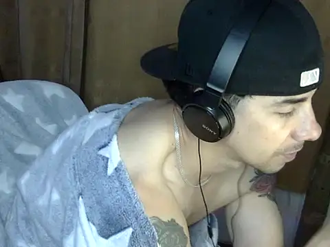 venusfranco 94 online show from September 19, 6:15 am