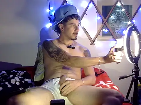 venusfranco 94 online show from April 10, 11:26 am