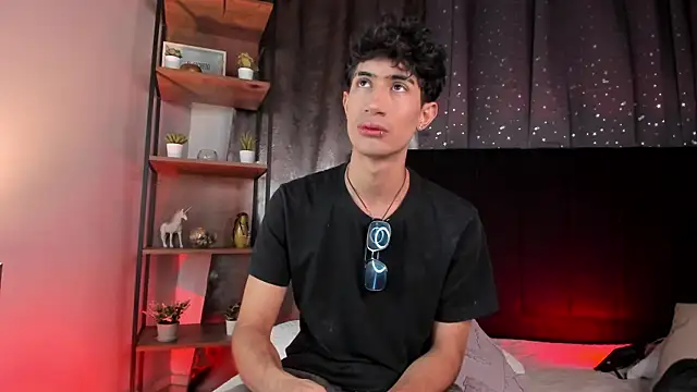 NovaaWheler online show from November 16, 7:41 pm