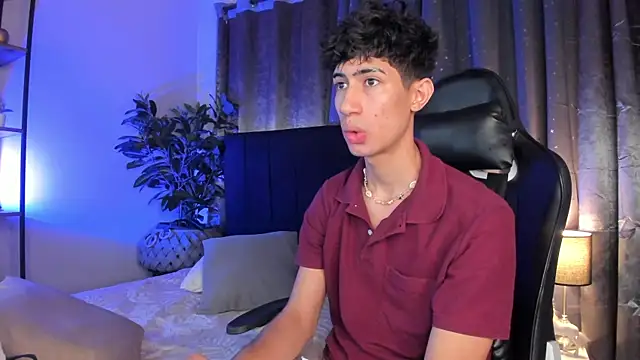 NovaaWheler online show from March 15, 10:10 am