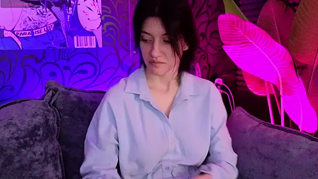 roxy riot  online show from September 21, 1:29 am