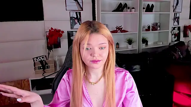 AdeleCartier online show from February 26, 5:42 am