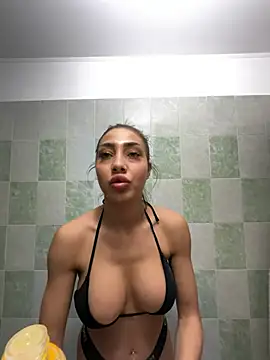 BonyBon29 online show from March 9, 7:15 pm