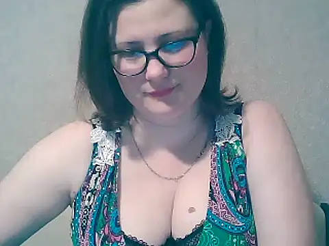 Snapshot of MerryLaCherry chatting on February 11, 12:28 am MerryLaCherry online show from February 11, 12:28 am