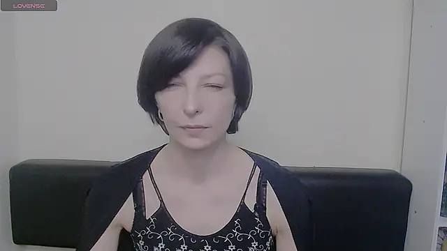  AngeliaFlow  online show from February 19, 7:39 am