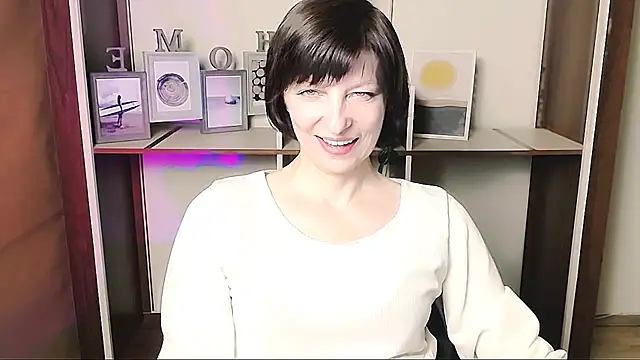  AngeliaFlow  online show from June 24, 7:29 am