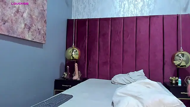 Snapshot of lolyyuno chatting on February 24, 2:30 am lolyyuno online show from February 24, 2:30 am