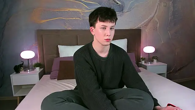 AdrianoAubert online show from September 26, 3:10 am