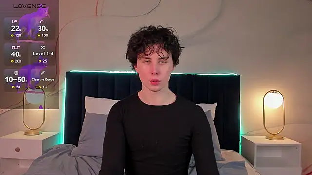 Snapshot of AdrianoAubert chatting on February 26, 11:20 am AdrianoAubert online show from February 26, 11:20 am