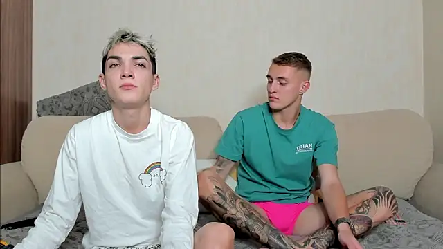 crazybottom99 online show from September 14, 7:57 pm