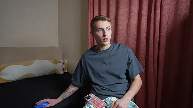 crazybottom99 online show from October 12, 5:34 pm