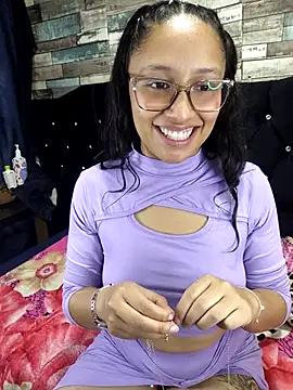 Snapshot of isabella_beauty_01 chatting on March 3, 5:39 pm isabella beauty 01 online show from March 3, 5:39 pm