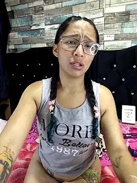 Snapshot of isabella_beauty_01 chatting on March 6, 1:14 pm isabella beauty 01 online show from March 6, 1:14 pm