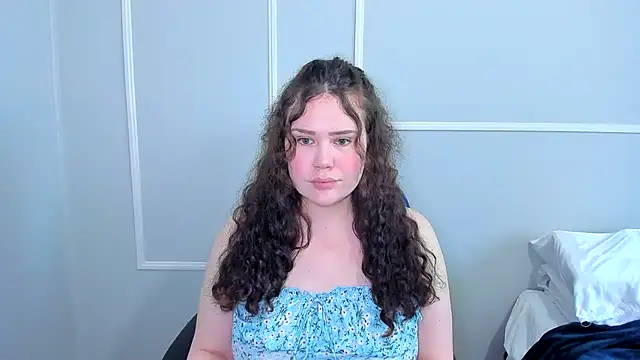 Snapshot of _leana_ chatting on June 8, 5:02 pm leana online show from June 8, 5:02 pm