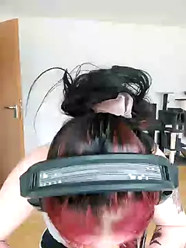 Gamergirl-Linela online show from March 17, 12:57 pm