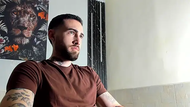 Snapshot of Luke_davis01 chatting on March 14, 1:13 pm Luke davis01 online show from March 14, 1:13 pm