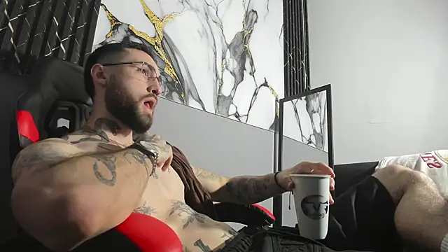 Snapshot of Luke_davis01 chatting on September 12, 1:22 pm Luke davis01 online show from September 12, 1:22 pm