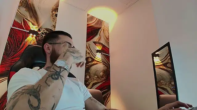 Luke davis01 online show from November 29, 1:03 pm