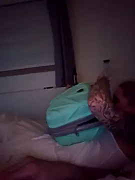 Snapshot of xxxamysmanxxx chatting on March 16, 10:00 am xxxamysmanxxx online show from March 16, 10:00 am