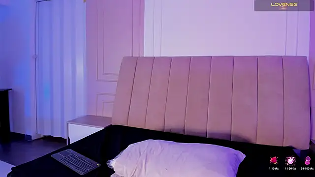 Morgan Wright online show from March 11, 7:53 pm