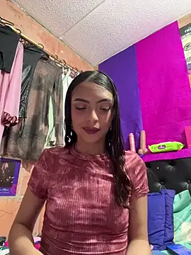 Skye Moore online show from April 21, 2:37 am