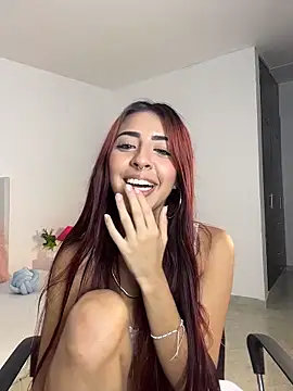 Mirandaa Rogers online show from February 3, 7:08 pm