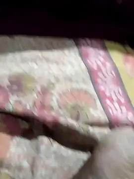 Snapshot of simrun70 chatting on October 16, 1:06 am simrun70 online show from October 16, 1:06 am