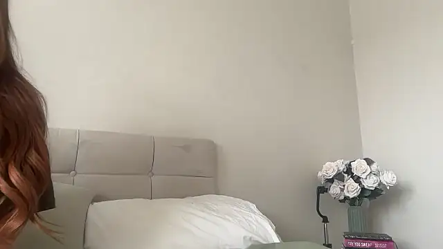 skyejde online show from November 3, 12:28 pm