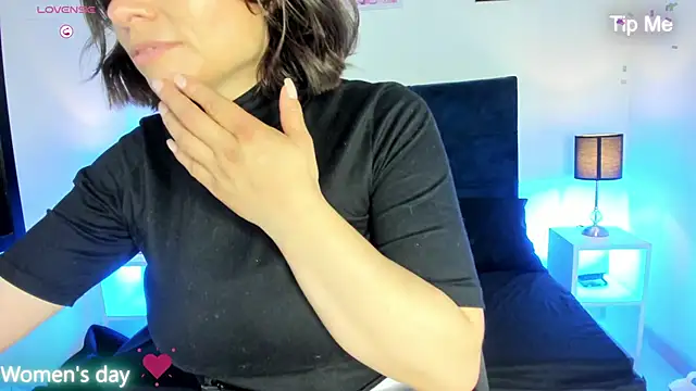  michonne  online show from March 8, 8:14 pm