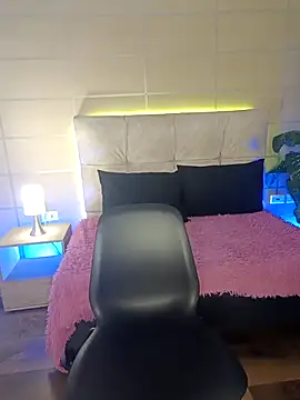  michonne  online show from November 28, 9:06 pm