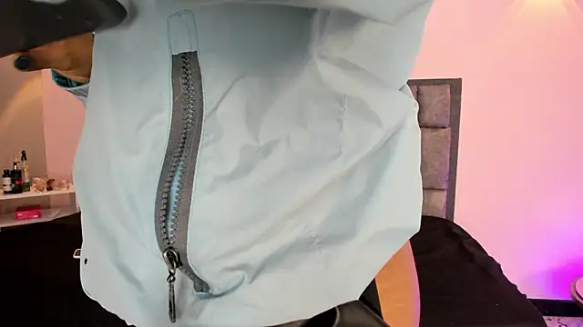 AdelaLust online show from March 28, 11:04 pm